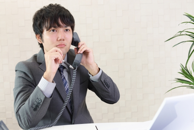 起業時の初期費用を抑えるビジネスフォンの選び方ガイド｜中小企業・オフィス向けに解説のアイキャッチ